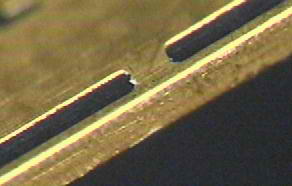 スリットスルーホール加工